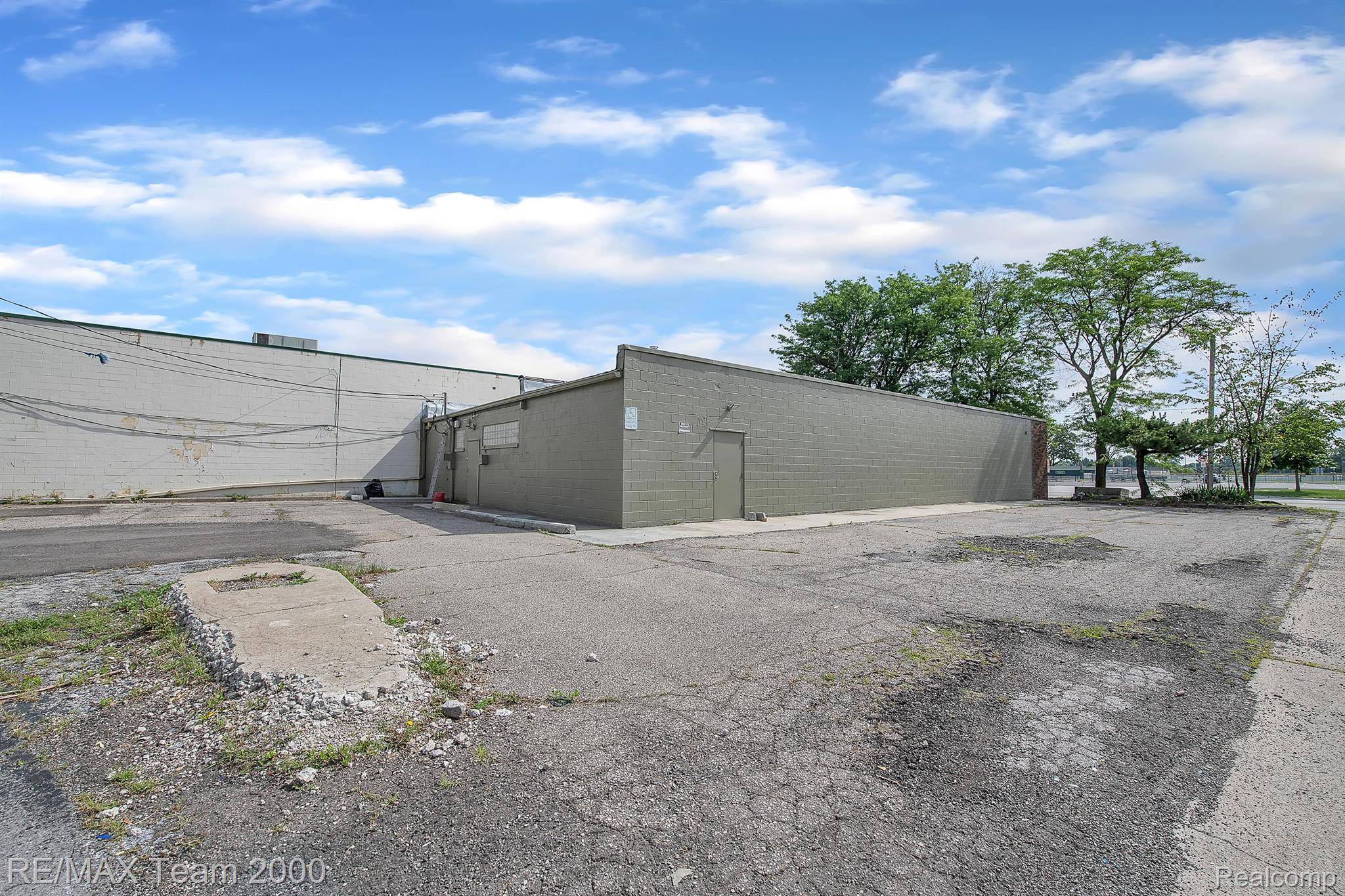 Taylor, MI 48180,8400 PELHAM RD