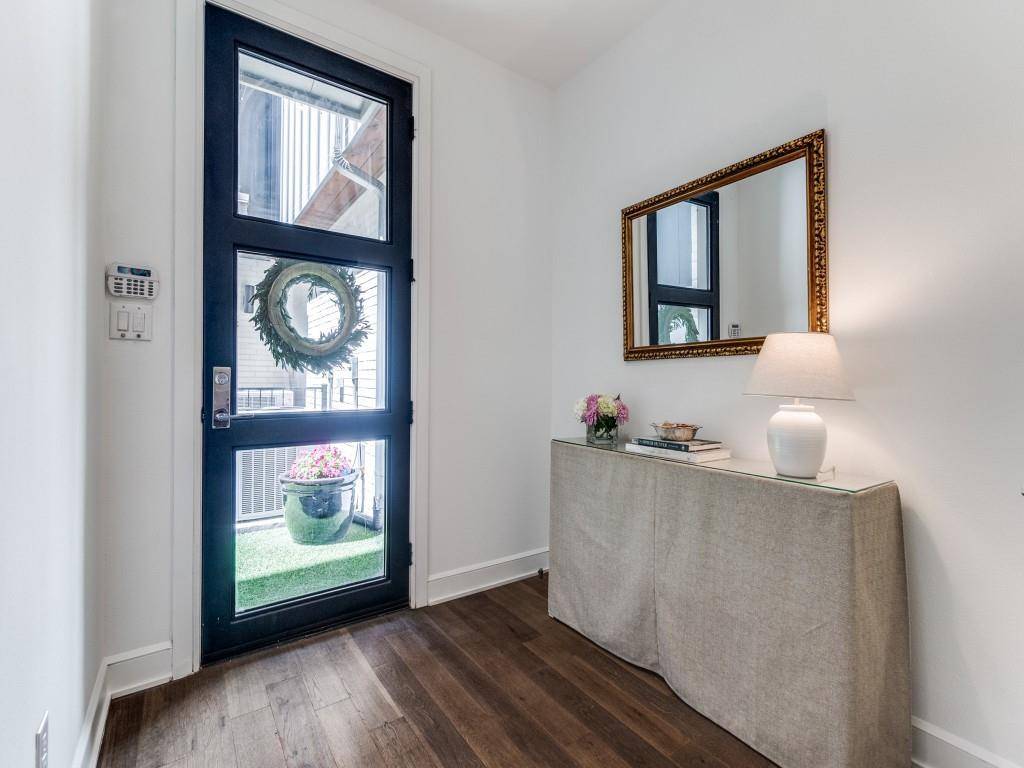 Dallas, TX 75206,5202 Capitol Avenue #1110