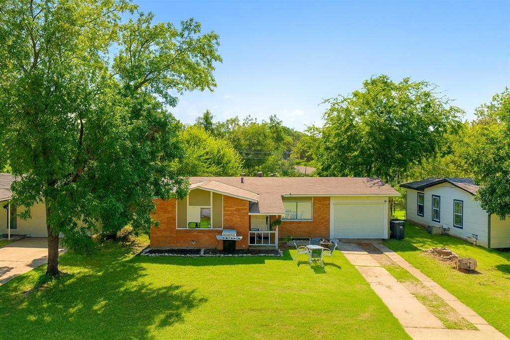 Arlington, TX 76010,1412 Randolph Street