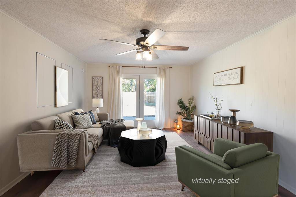 Athens, TX 75751,807 E College Street