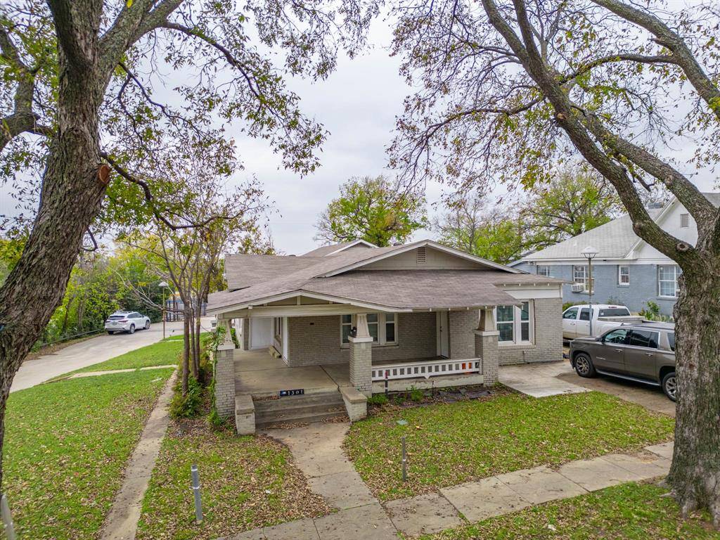 Fort Worth, TX 76164,1301 Grand Avenue