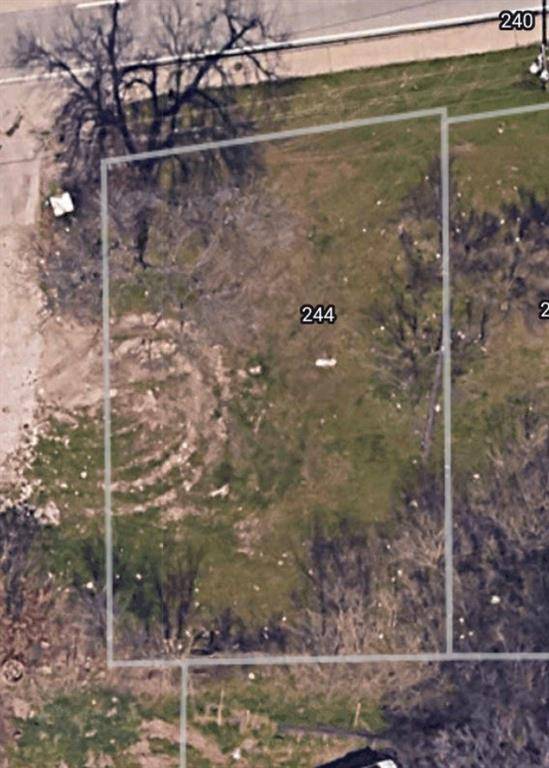 Dallas, TX 75208,244 Dallas Fort Worth Corner