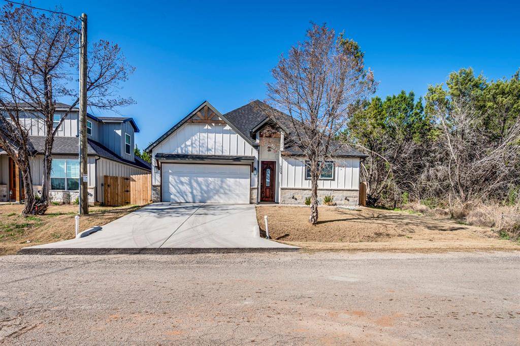 Granbury, TX 76048,5858 Black Pine Circle