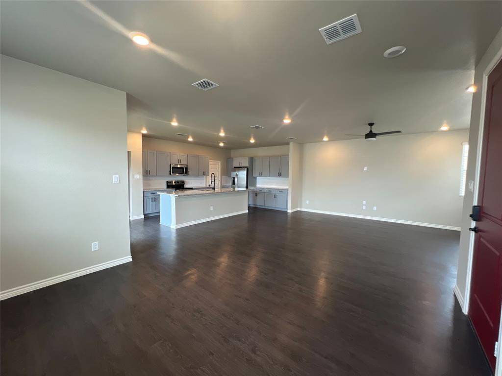 Argyle, TX 76226,1804 Laurel Lane #9