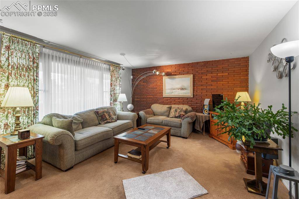 Pueblo, CO 81005,171 Fordham CIR