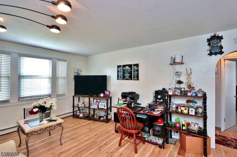 Plainfield City, NJ 07062,949 E Front St #A