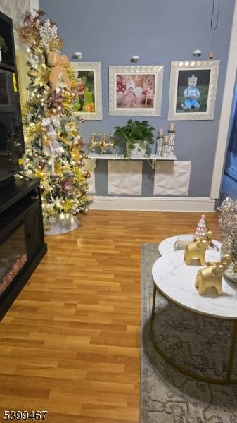 Newark City, NJ 07104,283 Clifton Ave