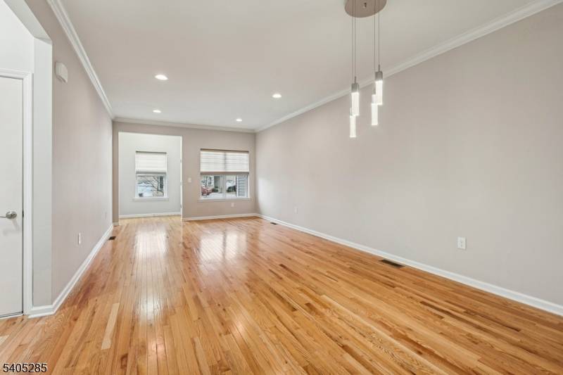 Franklin Twp., NJ 08873,22 Clifford Cir