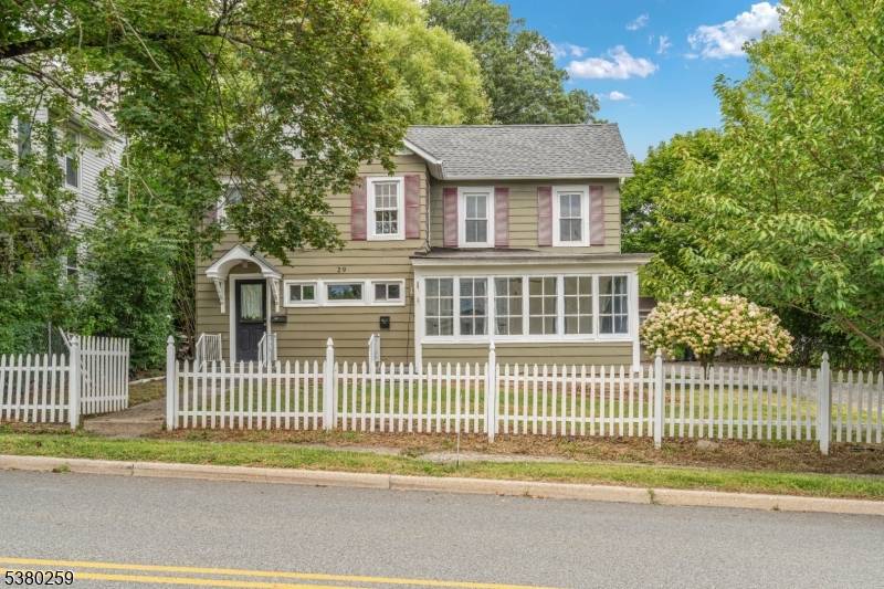 Sussex Boro, NJ 07461,29 Walnut St #2