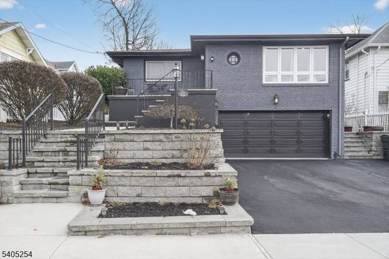 Rutherford Boro, NJ 07070,317 Ridge Rd