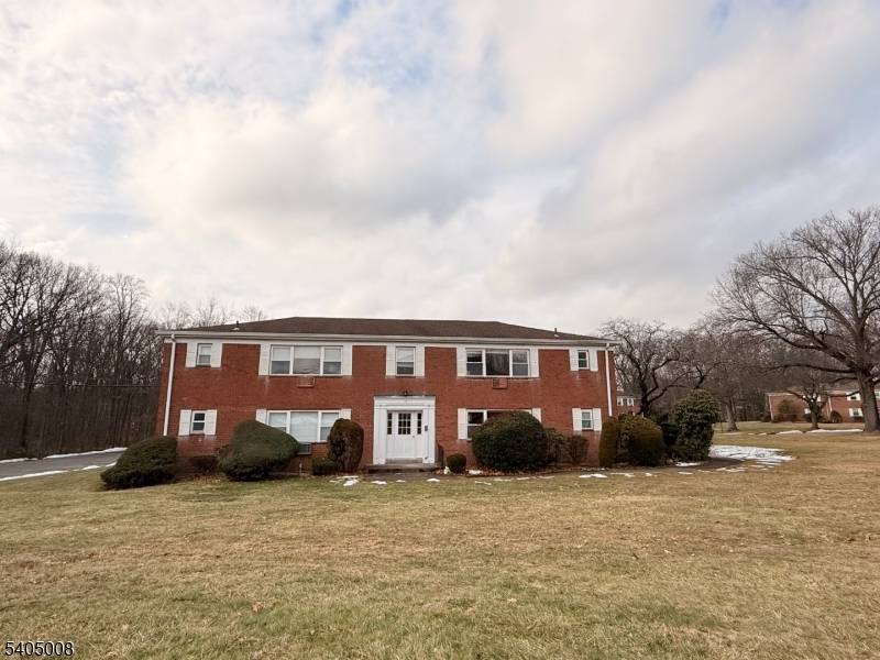 Montvale Boro, NJ 07645,12 C Rustic Circle