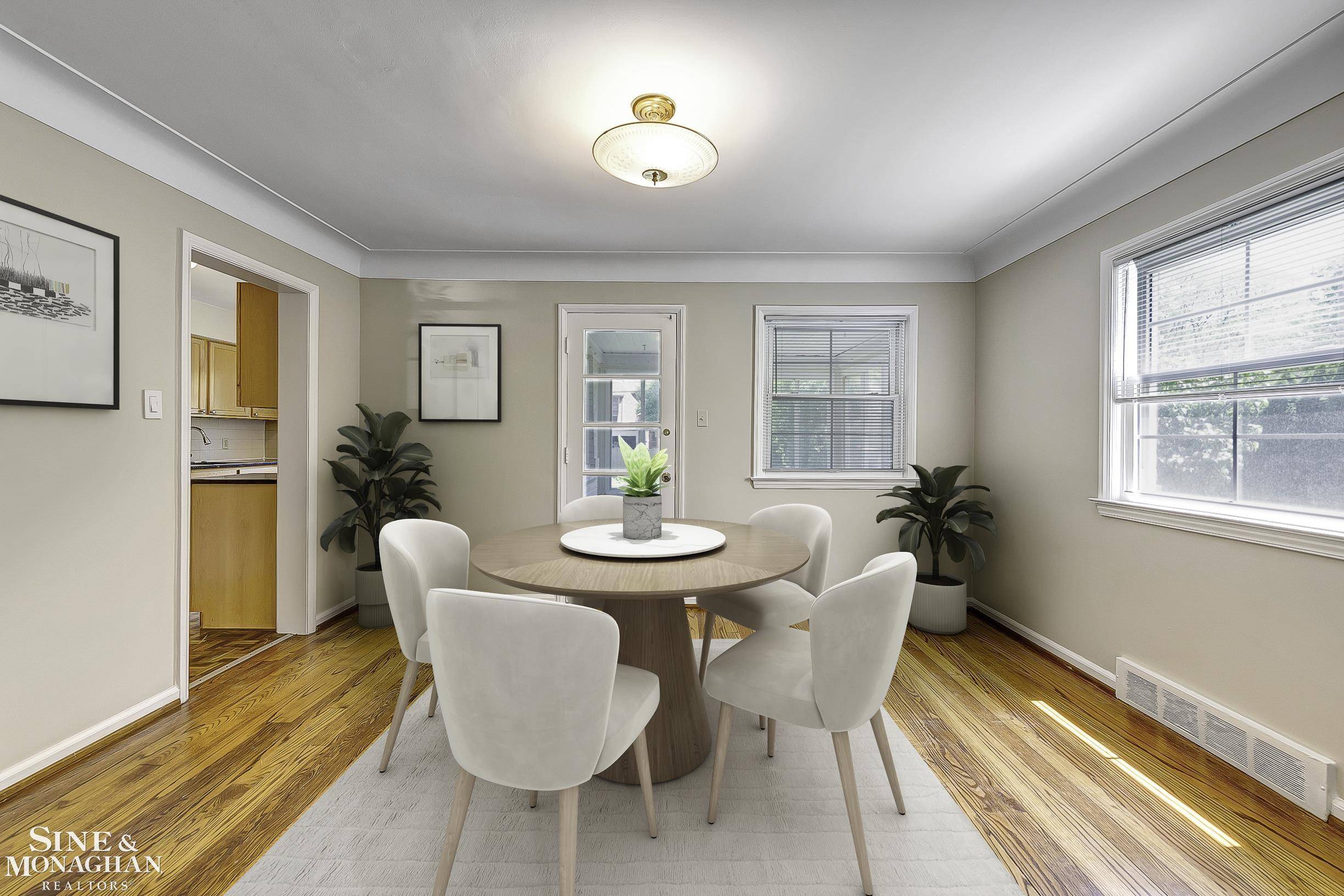 Grosse Pointe Park, MI 48230,814 Harcourt RD