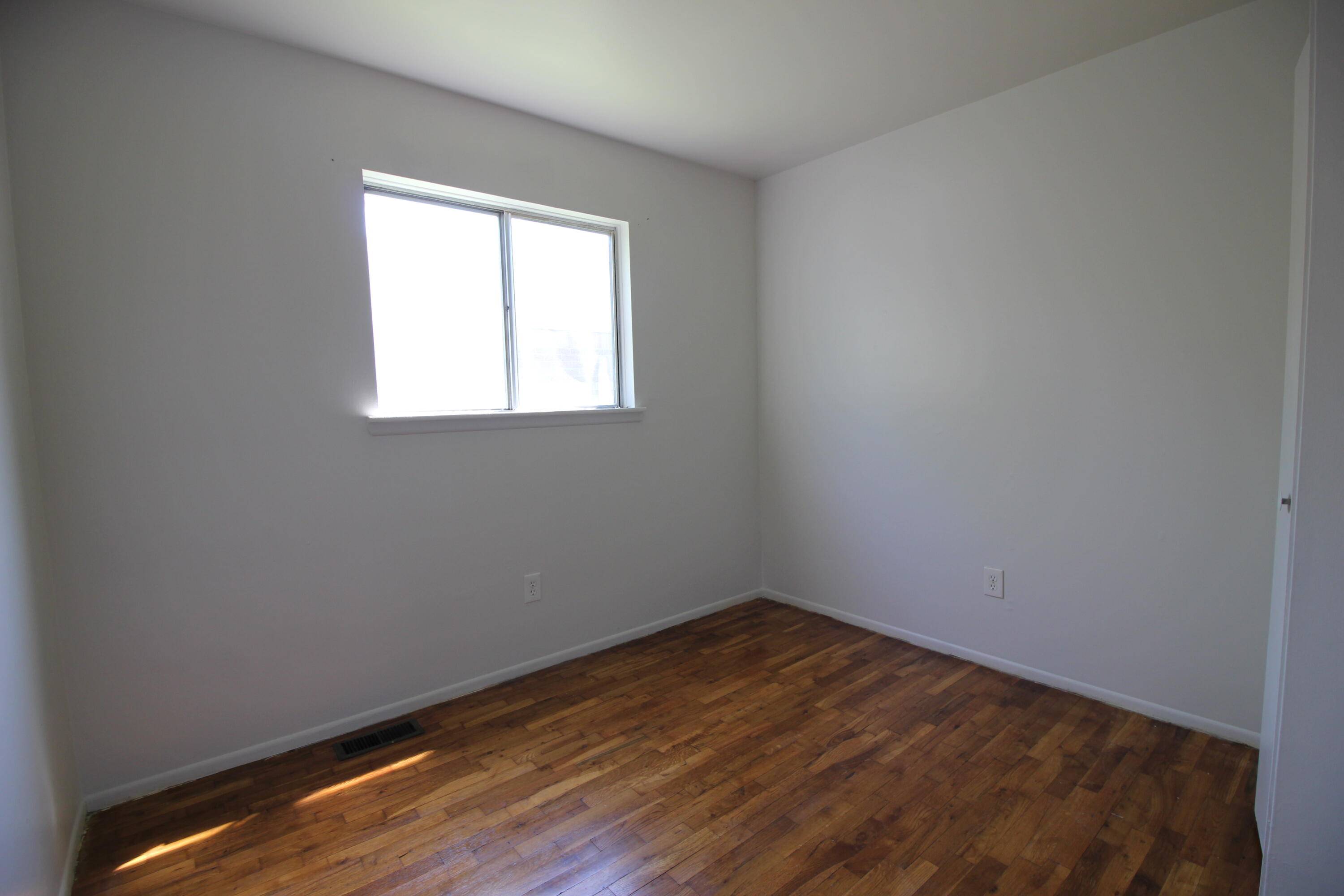 Clinton Twp, MI 48035,34740 Beaconsfield ST