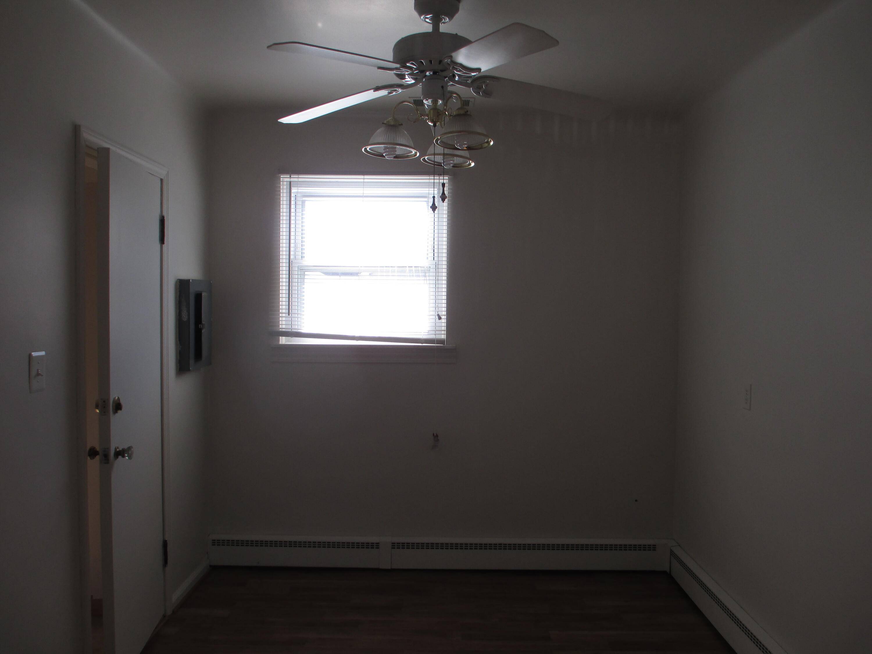 Southgate, MI 48195,13315 Birrell ST