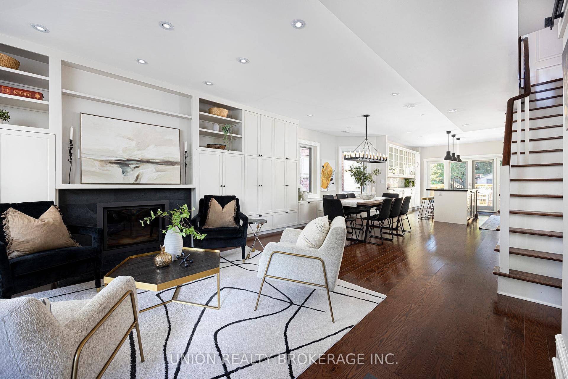 Toronto C09, ON M4W 3A7,6 Jean ST