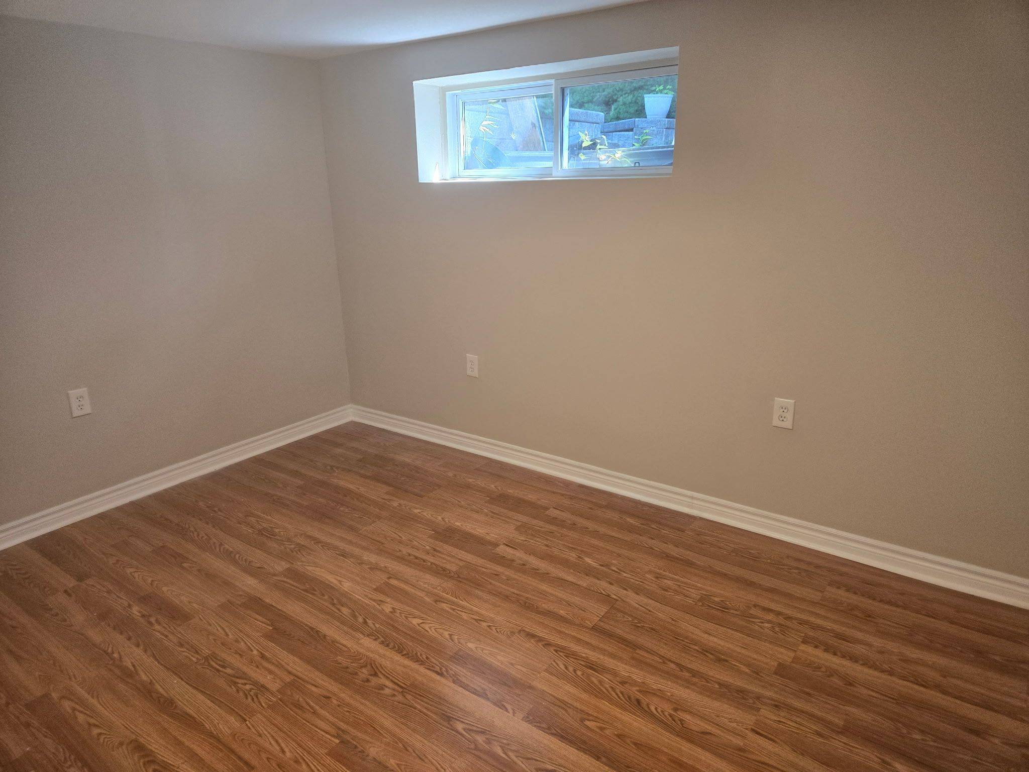 Toronto E09, ON M1G 2T9,912 Brimorton DR #BSMNT LEVEL