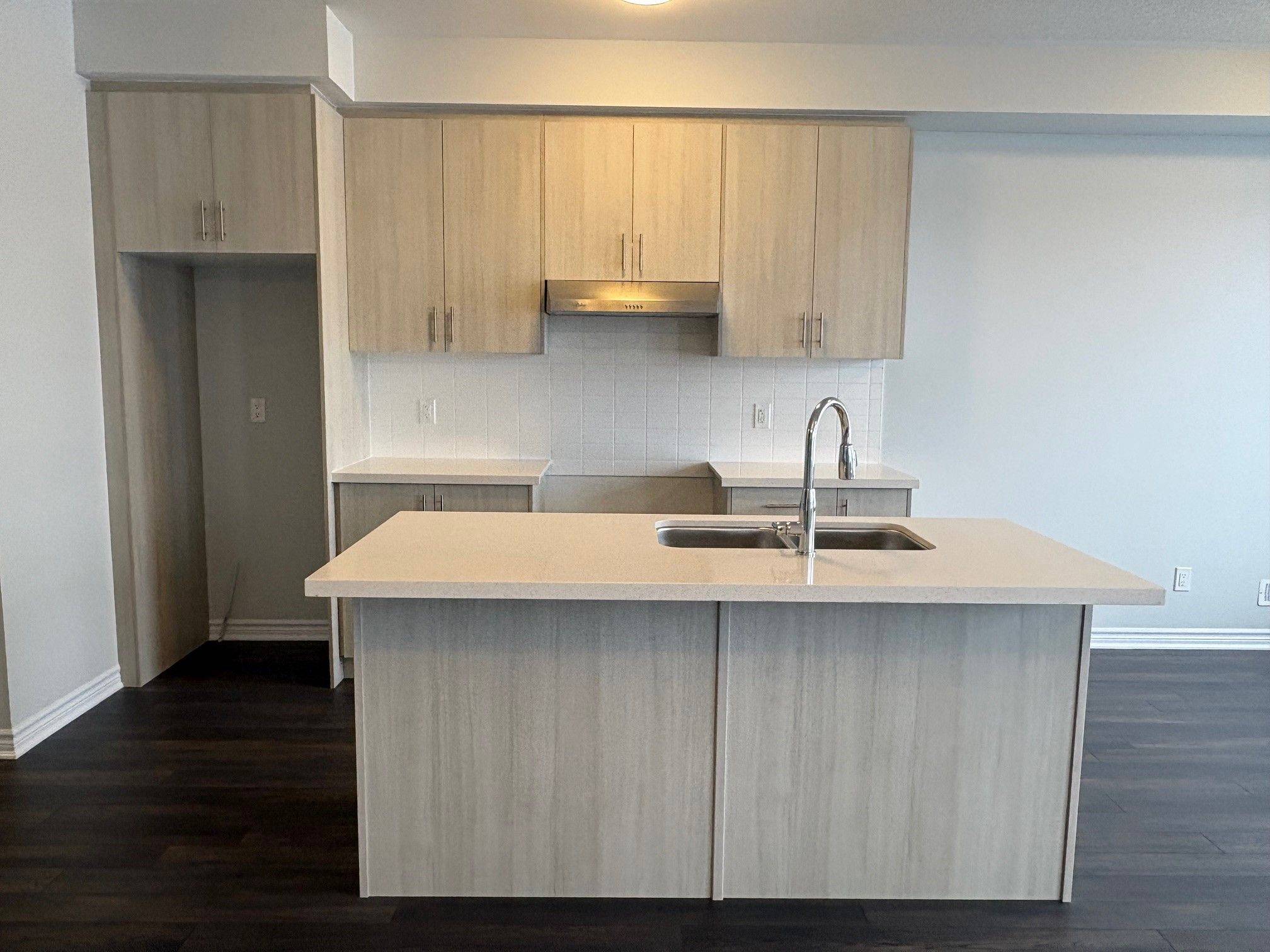 Oshawa, ON L1H 8L7,1196 Greentree PATH