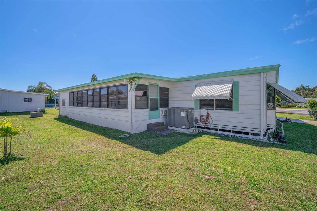 Stuart, FL 34997,4676 SE Basswood Terrace