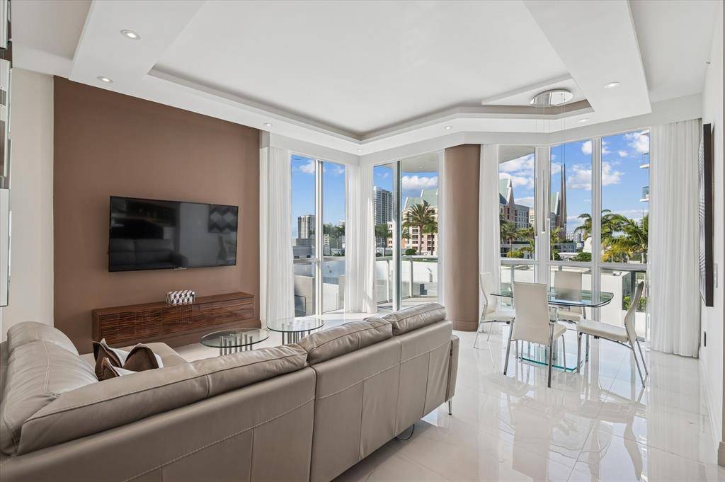 Fort Lauderdale, FL 33301,111 SE 8th Ave #1005