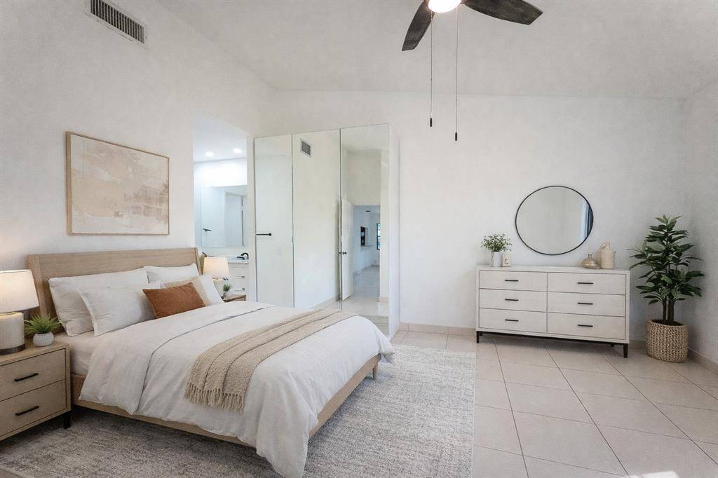 Hialeah, FL 33015,6016 NW 172nd Terrace Cir