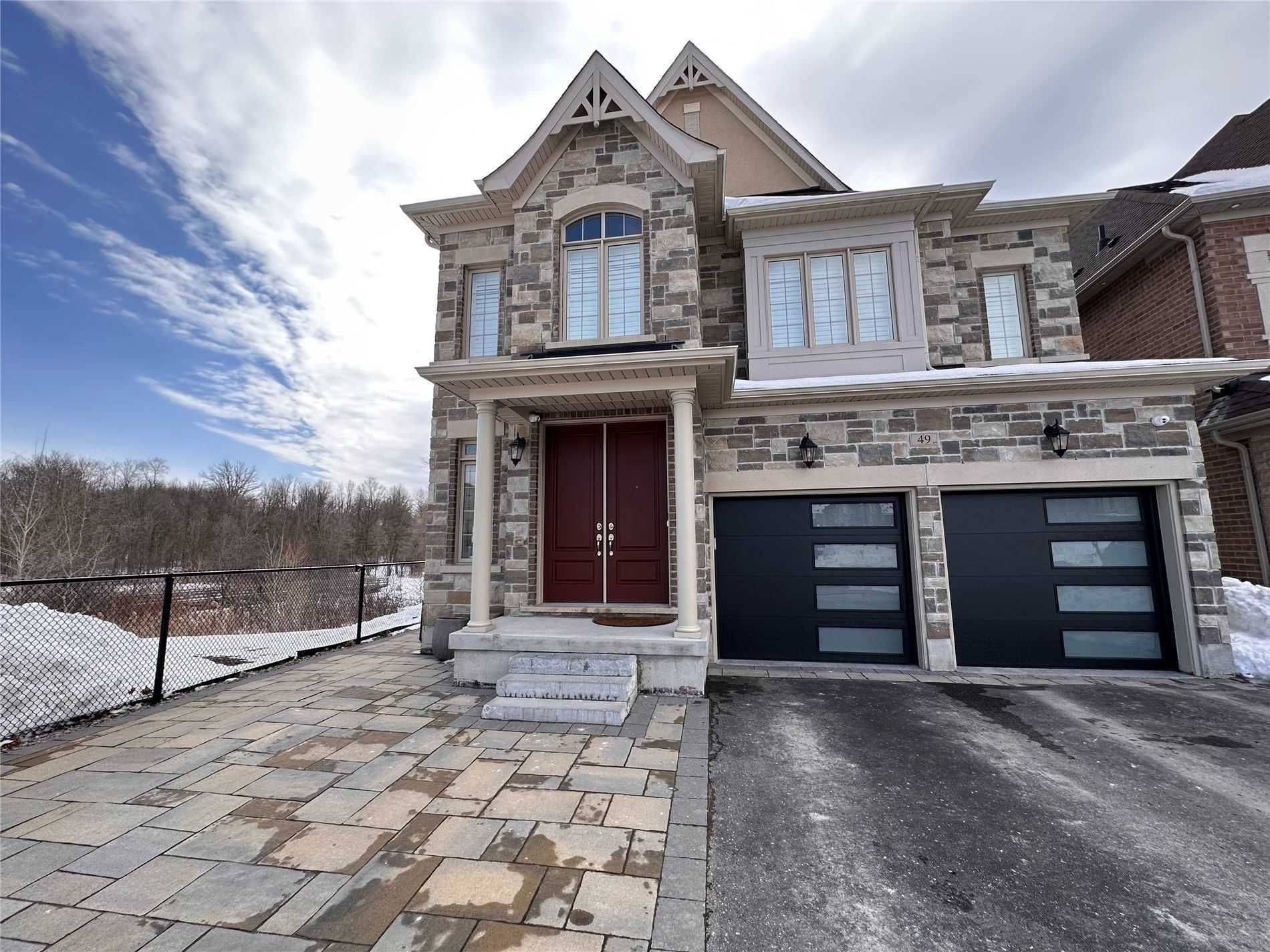 Aurora, ON L4G 0V4,49 Roy Harper AVE #basement