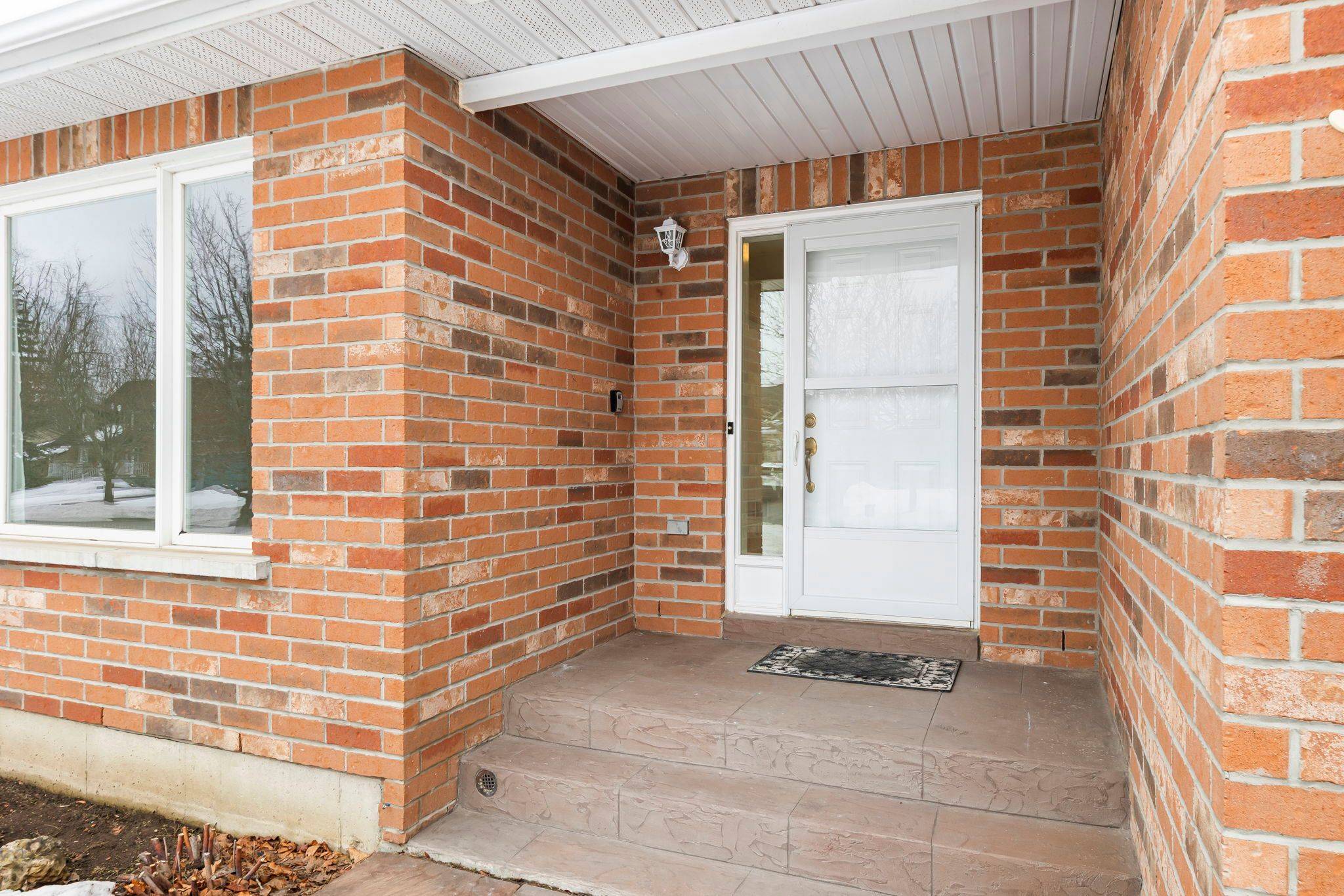 Brock, ON L0K 1A0,56 Elmwood AVE