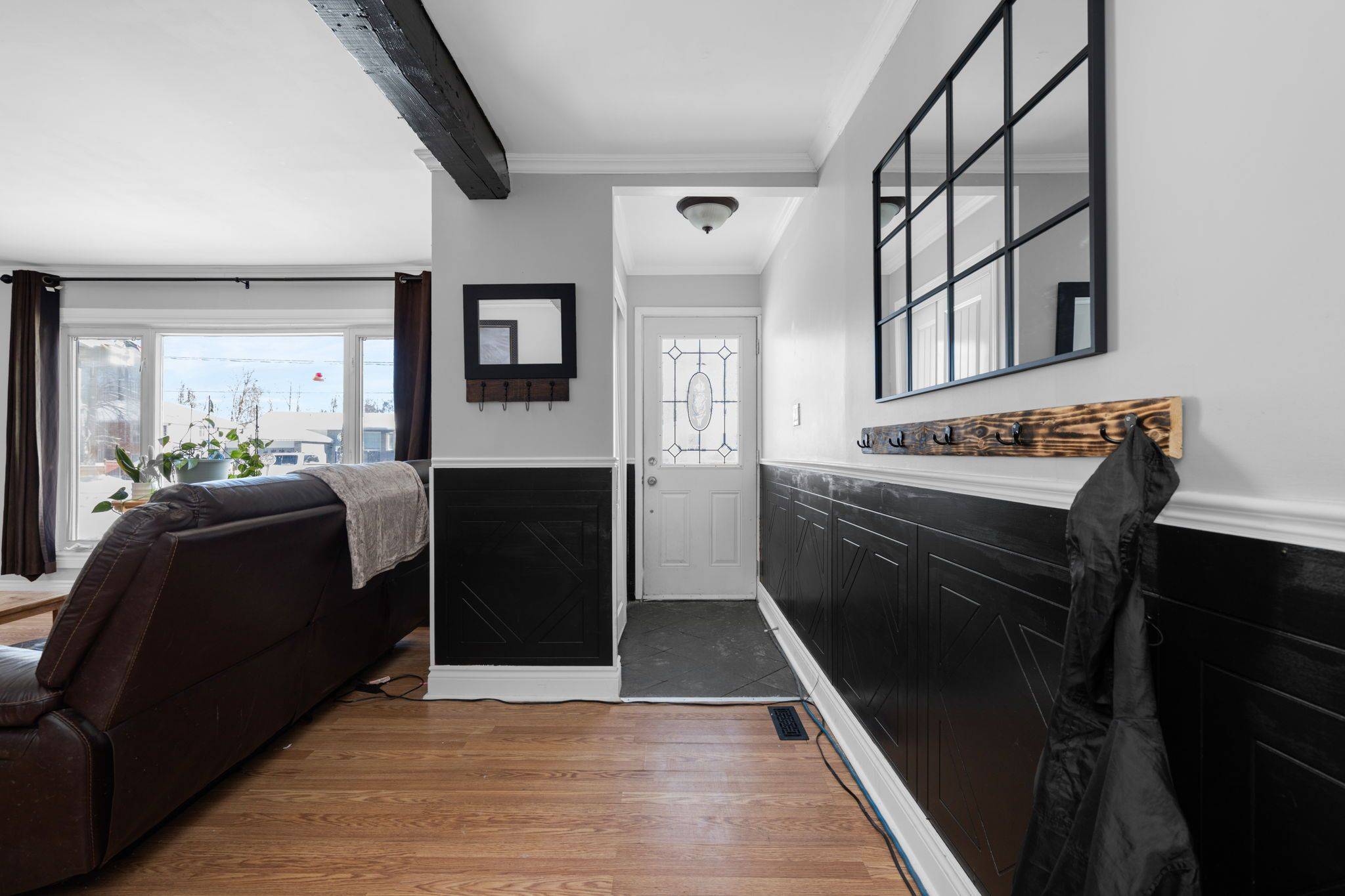 Innisfil, ON L0L 1W0,1032 Gilmore AVE