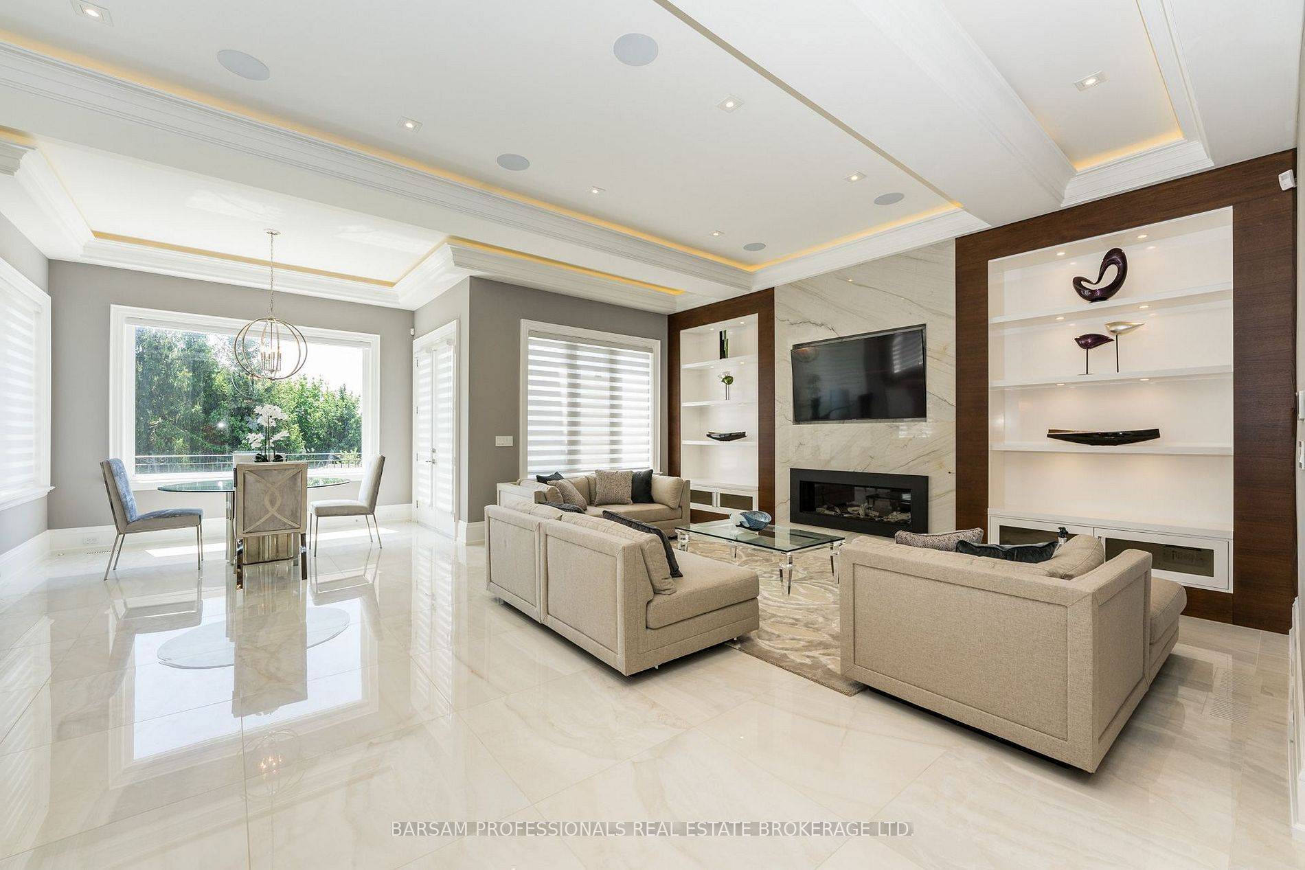 Richmond Hill, ON L4C 3T3,107 Yonghurst RD