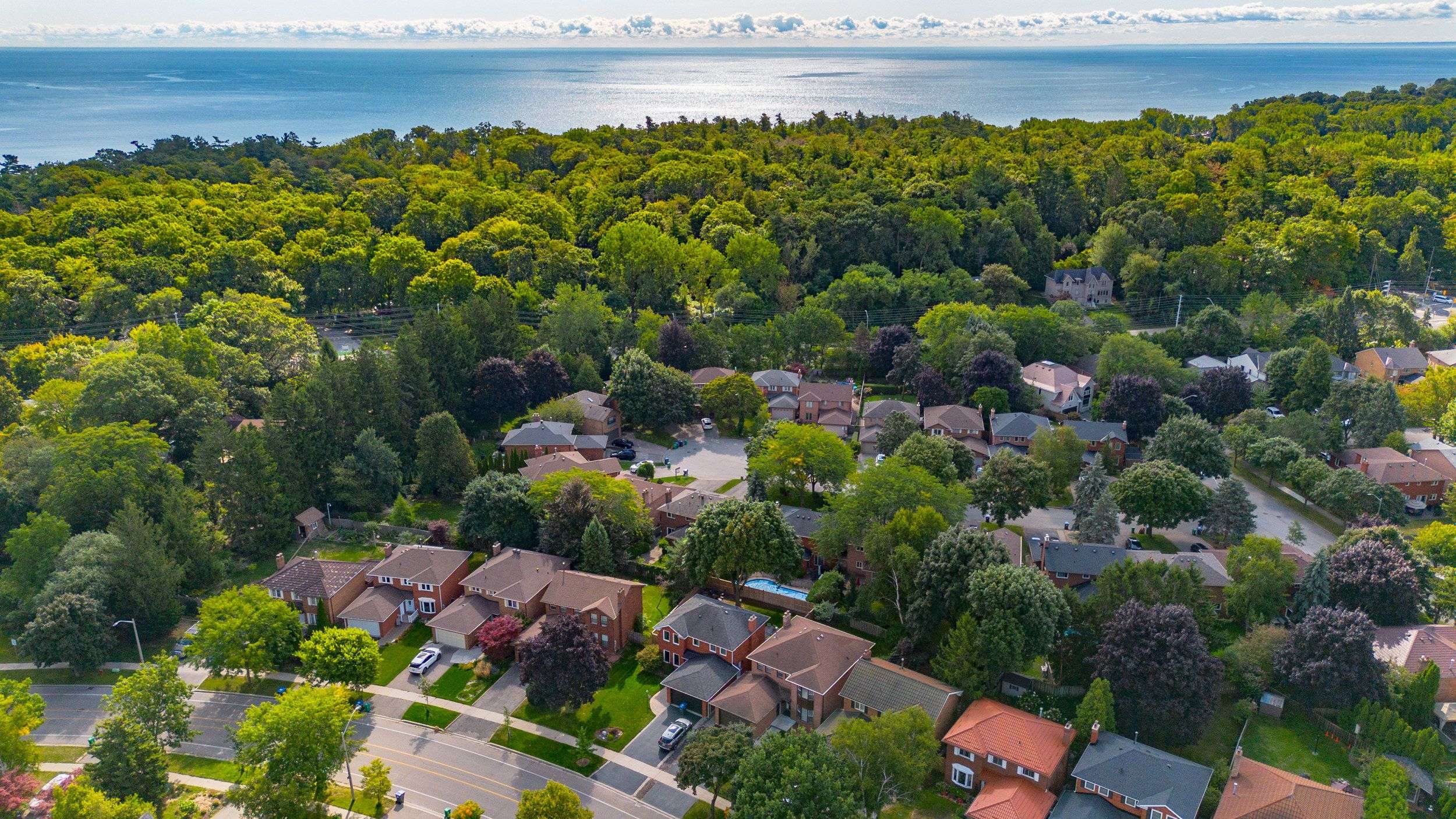 Mississauga, ON L5H 4E1,1005 Queen ST W