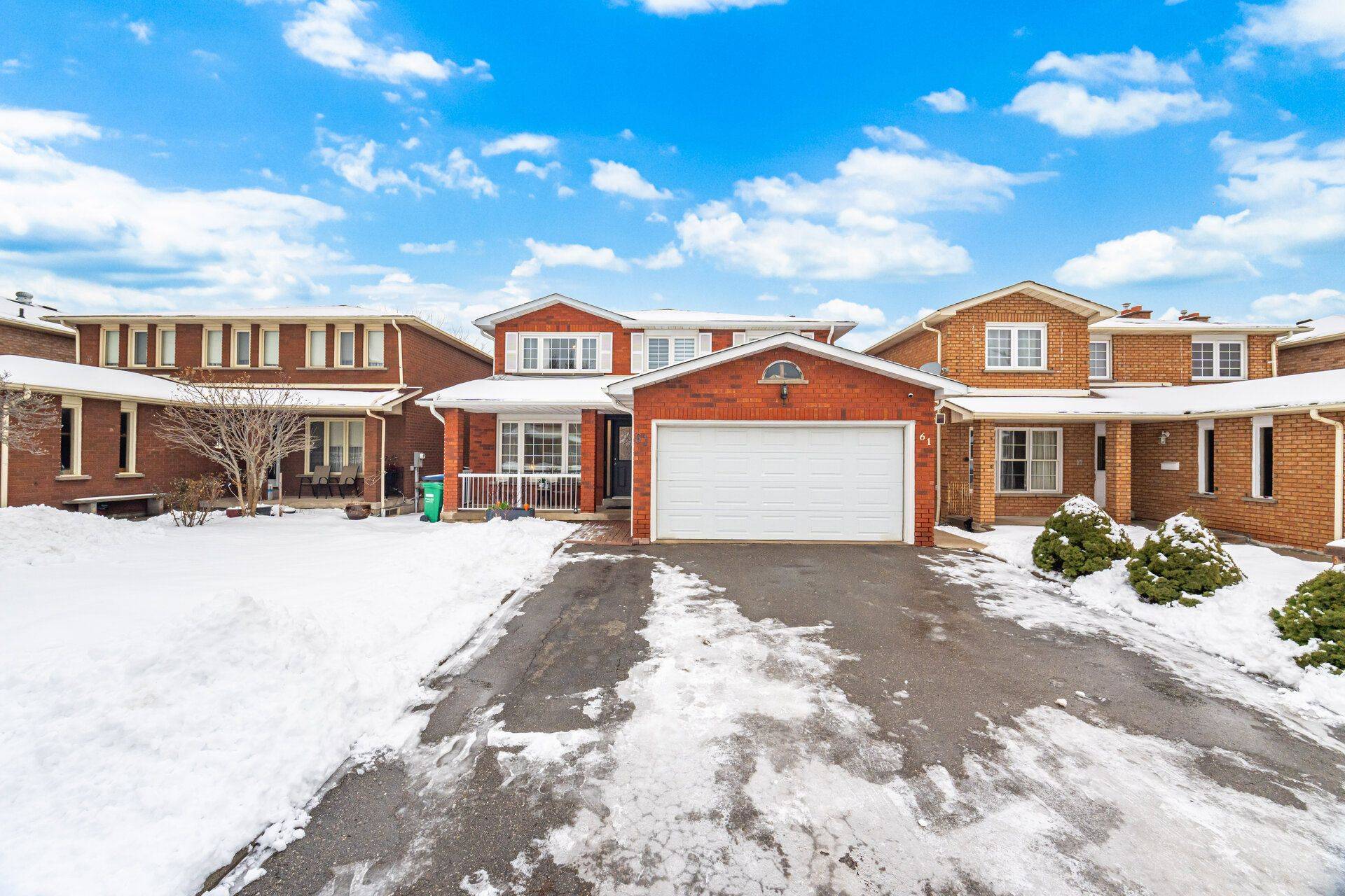 Brampton, ON L6Z 2W7,61 Sunforest DR