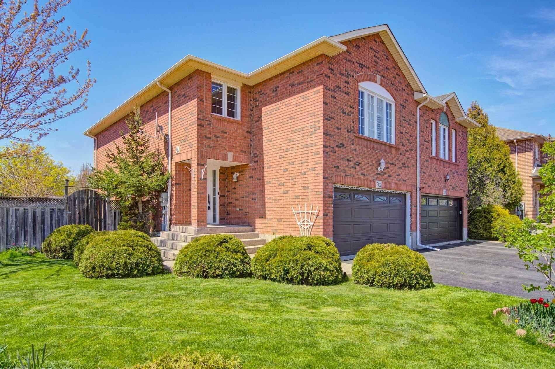 Oakville, ON L6M 3X2,2151 Glenhampton RD