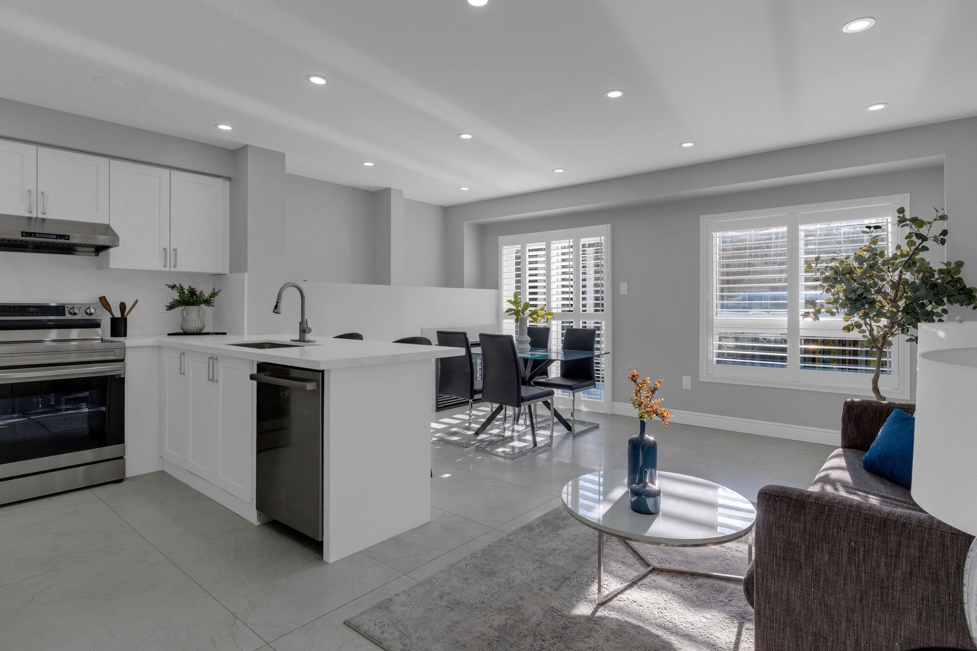 Mississauga, ON L5M 6Y7,5689 Margarita CRES