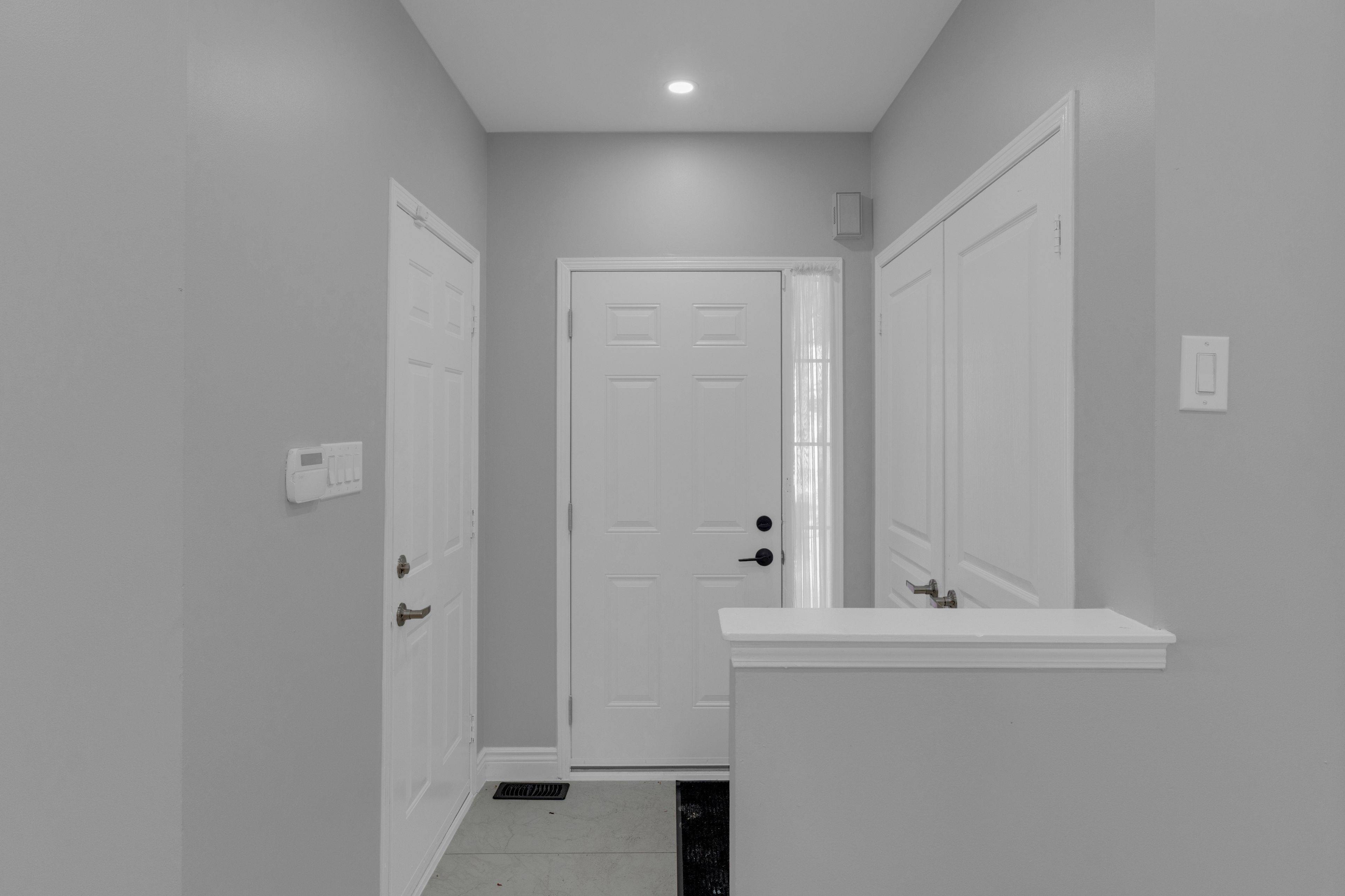 Mississauga, ON L5M 6Y7,5689 Margarita CRES