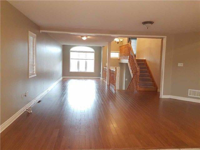 Brampton, ON L6Y 4S8,1 Spalding Gate W