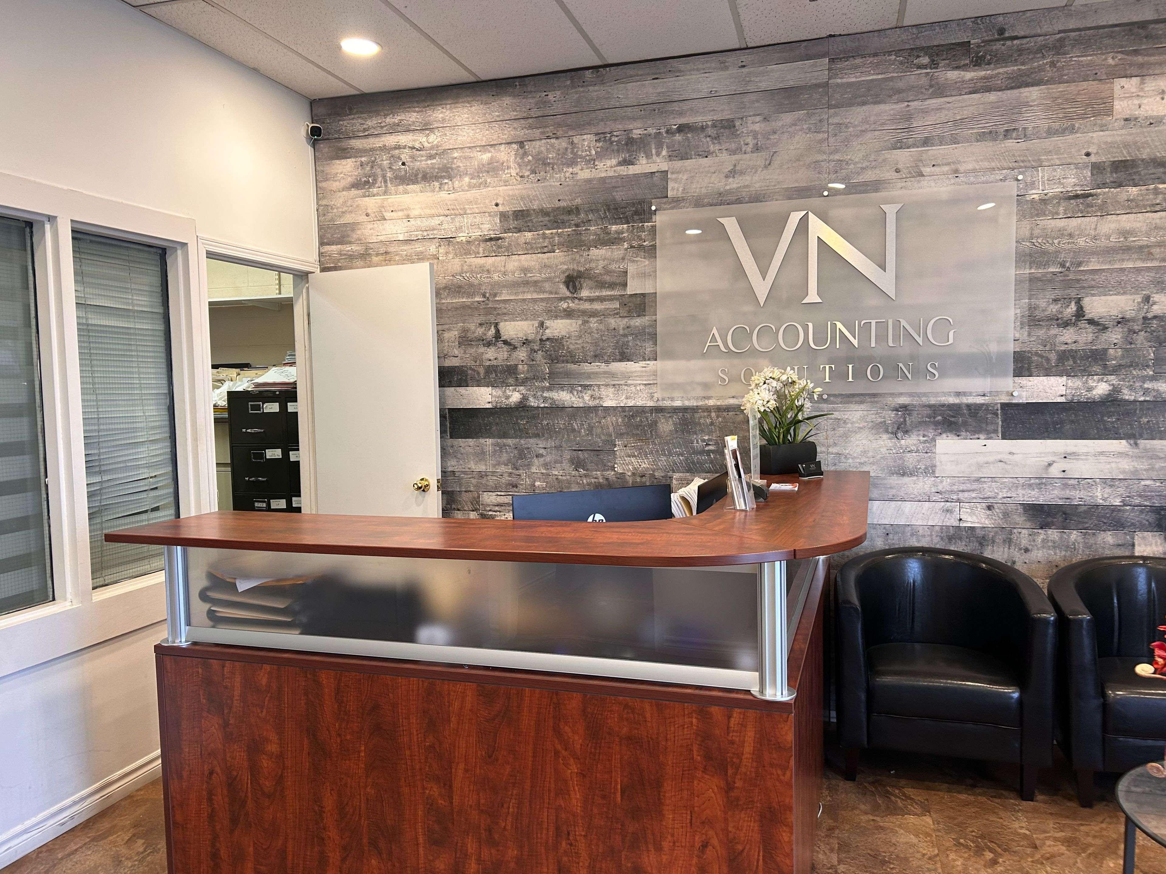 Brampton, ON L6T 4Y9,100 Wilkinson RD #7