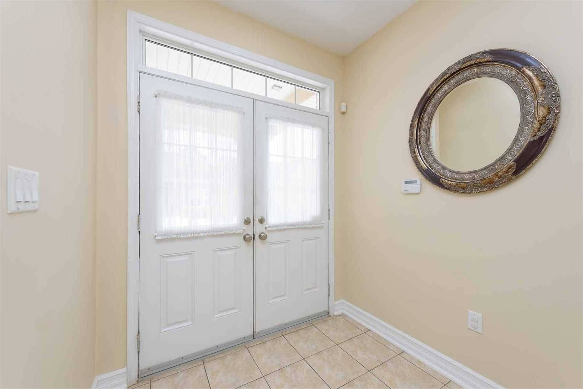 Milton, ON L9T 0X6,289 Potts TER