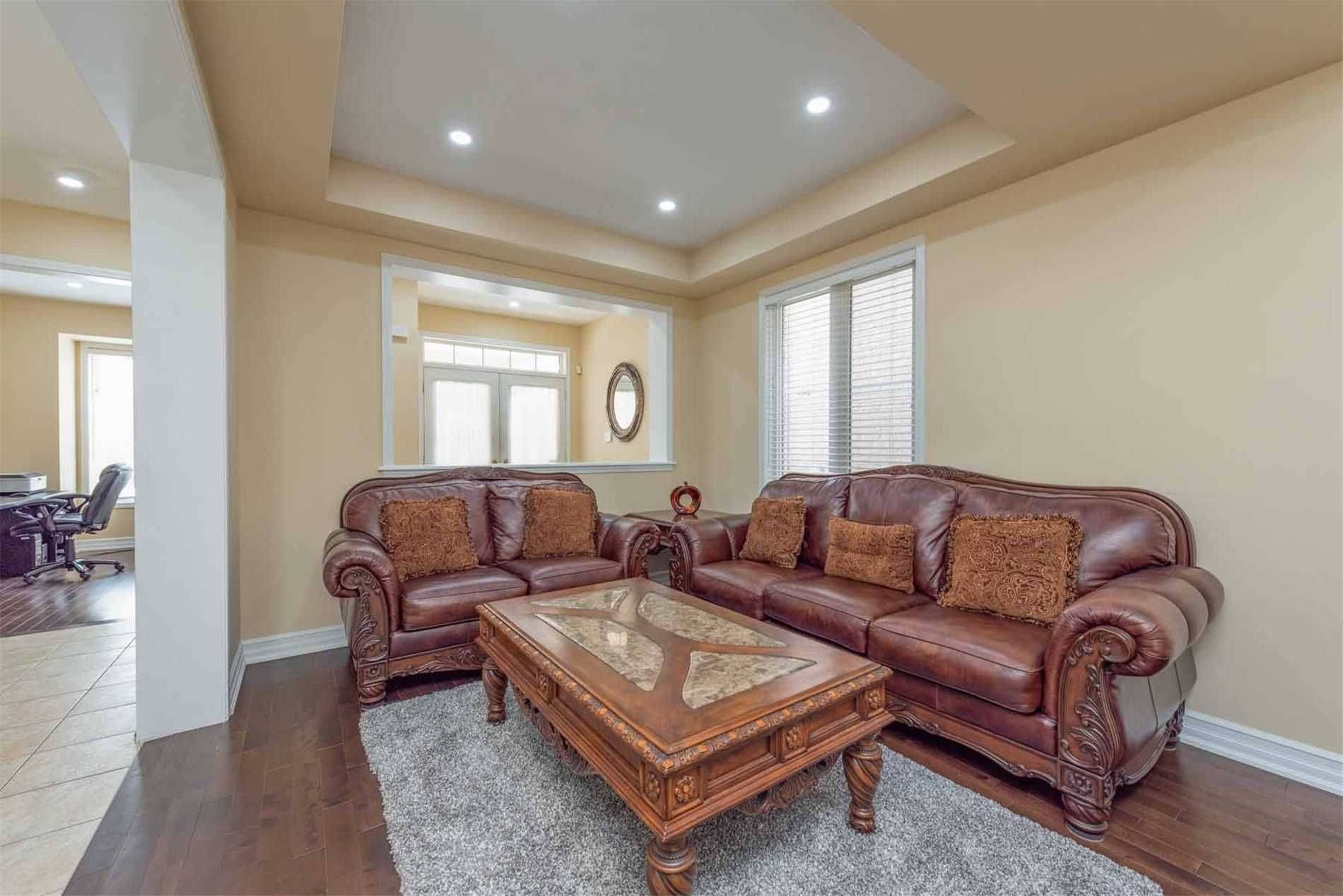 Milton, ON L9T 0X6,289 Potts TER