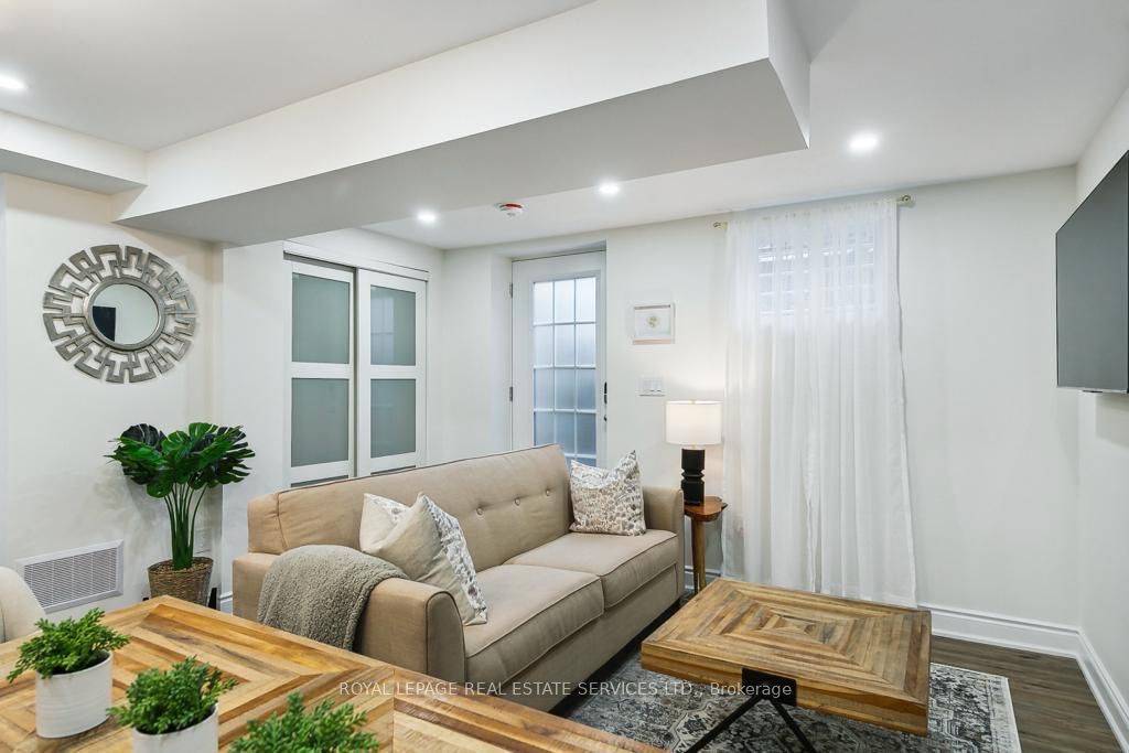 Milton, ON L9T 0X6,289 Potts TER