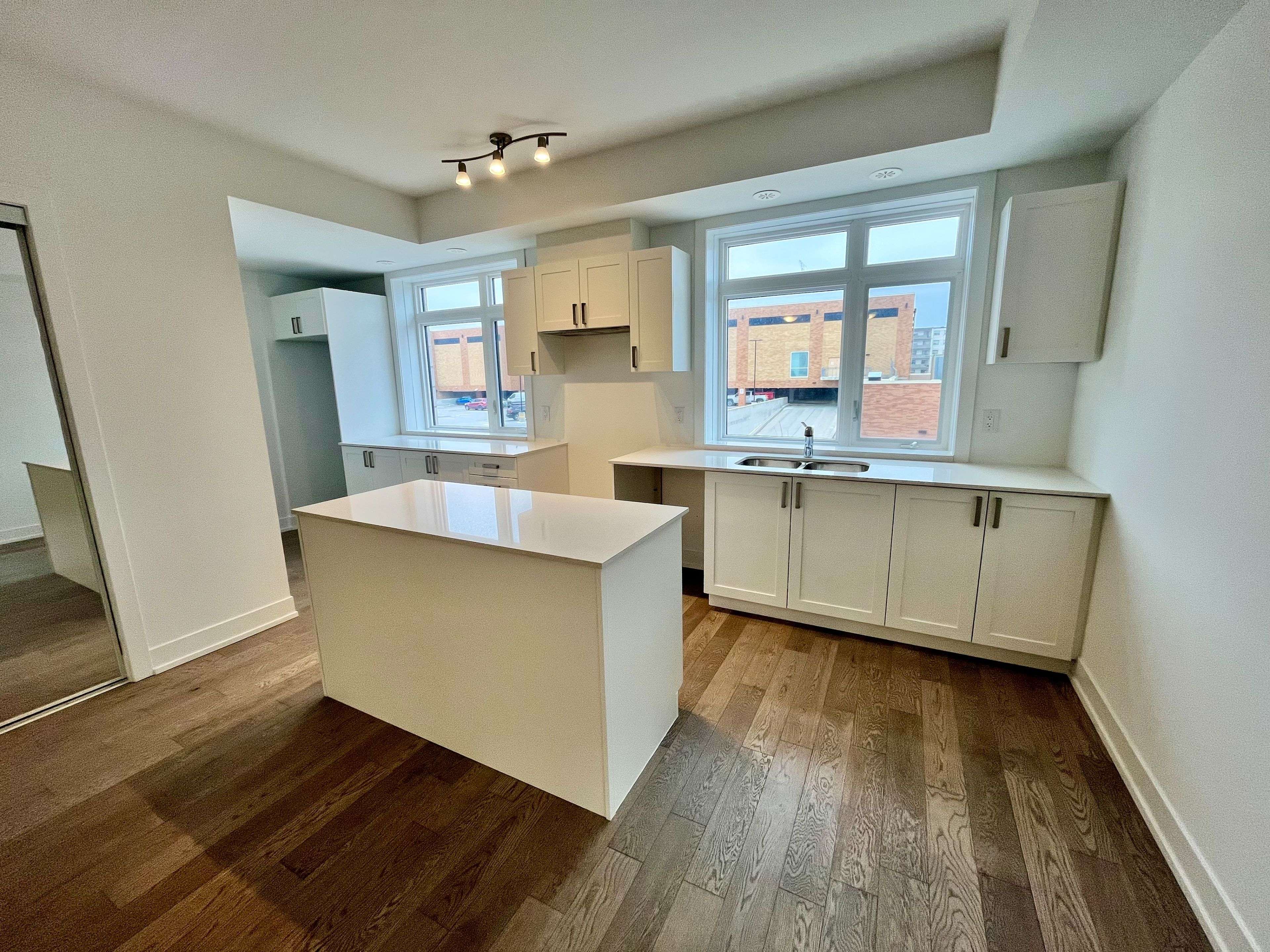 Mississauga, ON L5G 0C6,1060 Douglas Mccurdy Common #233