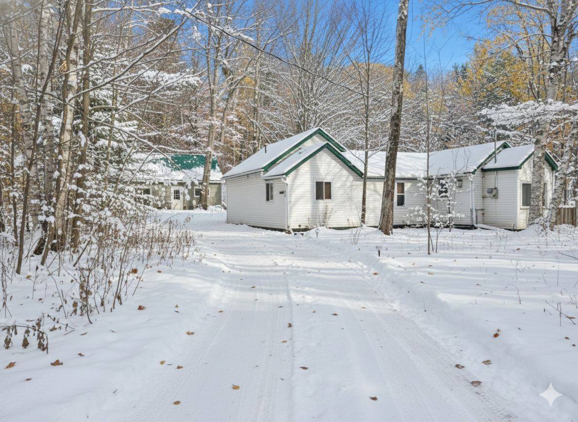 Algonquin Highlands, ON K0M 2K0,15588 Highway 35 N/A