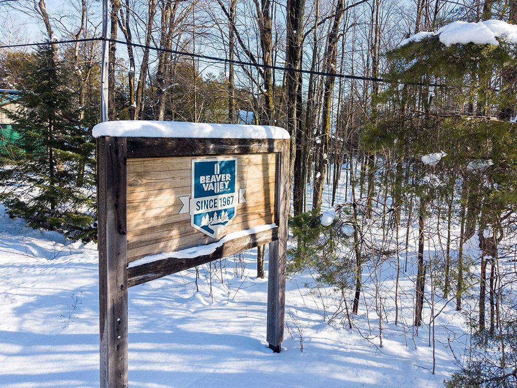 Grey Highlands, ON N0C 1H0,157 Bowles Bluff RD