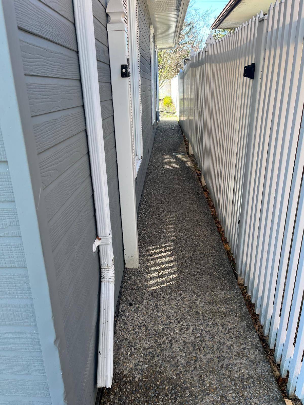 St. Catharines, ON L2T 2M8,36 Oakridge AVE #3