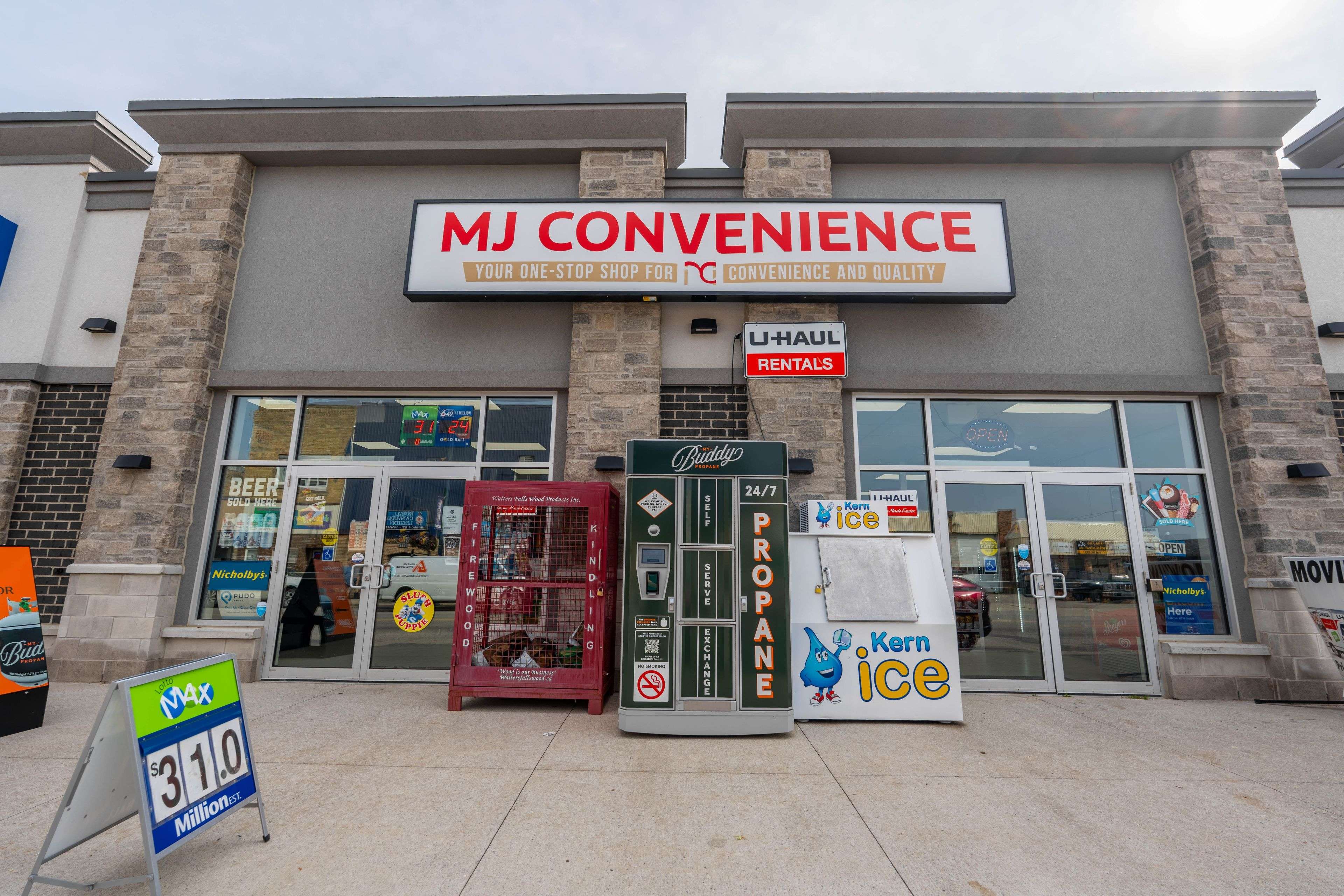 Warwick, ON N0M 2S0,5274 NAUVOO RD