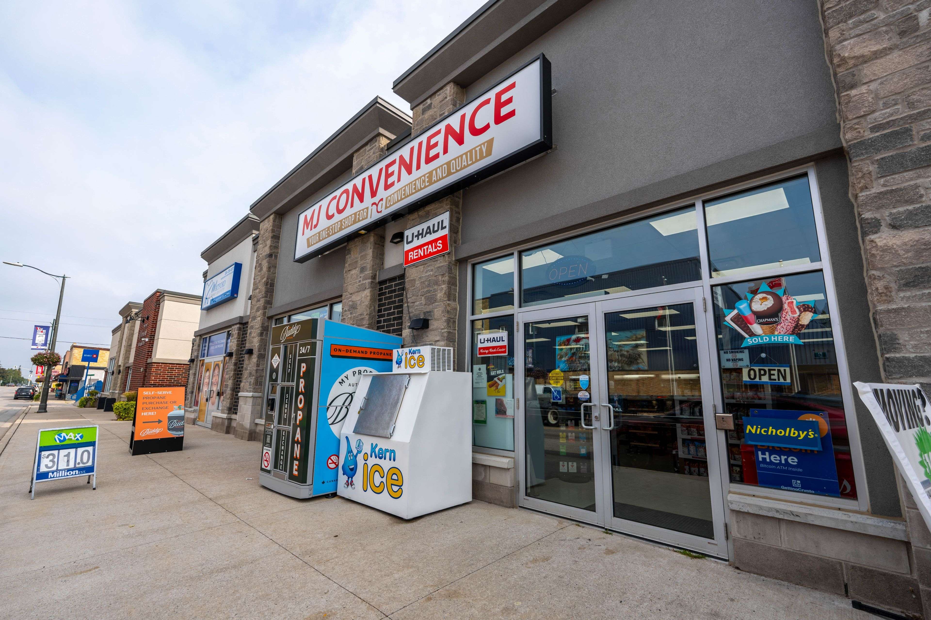 Warwick, ON N0M 2S0,5274 NAUVOO RD