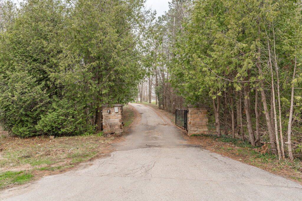 Puslinch, ON N0B 2J0,4290 Victoria RD S