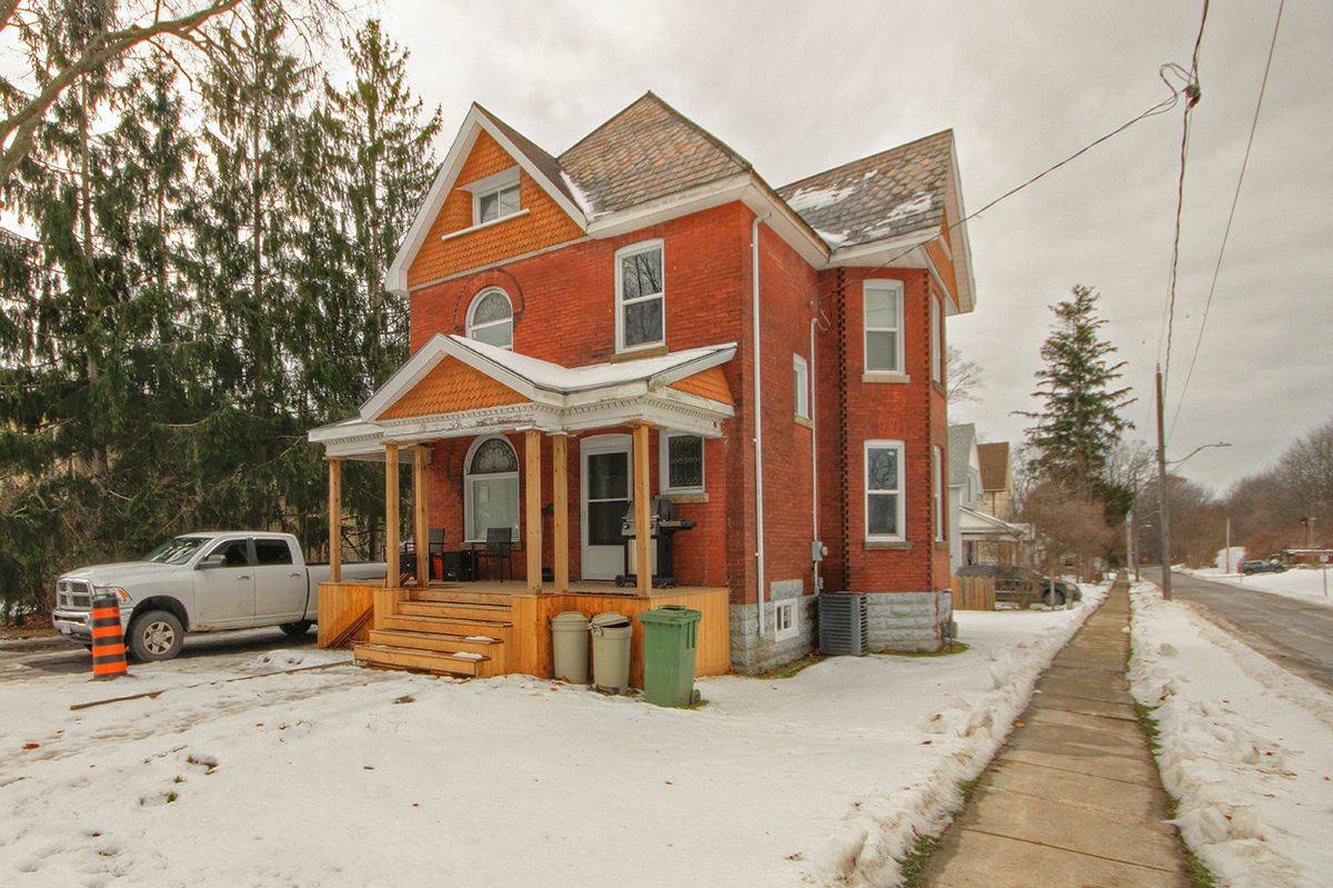 St. Thomas, ON N5R 3E4,5 Church ST