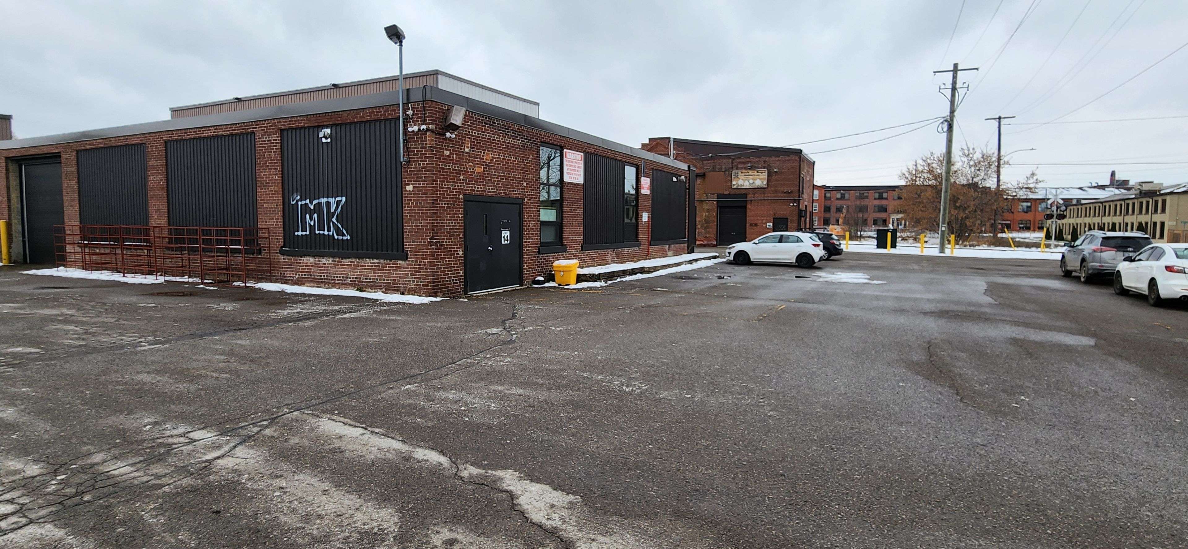 Peterborough, ON K9J 2J4,280 Perry ST #14