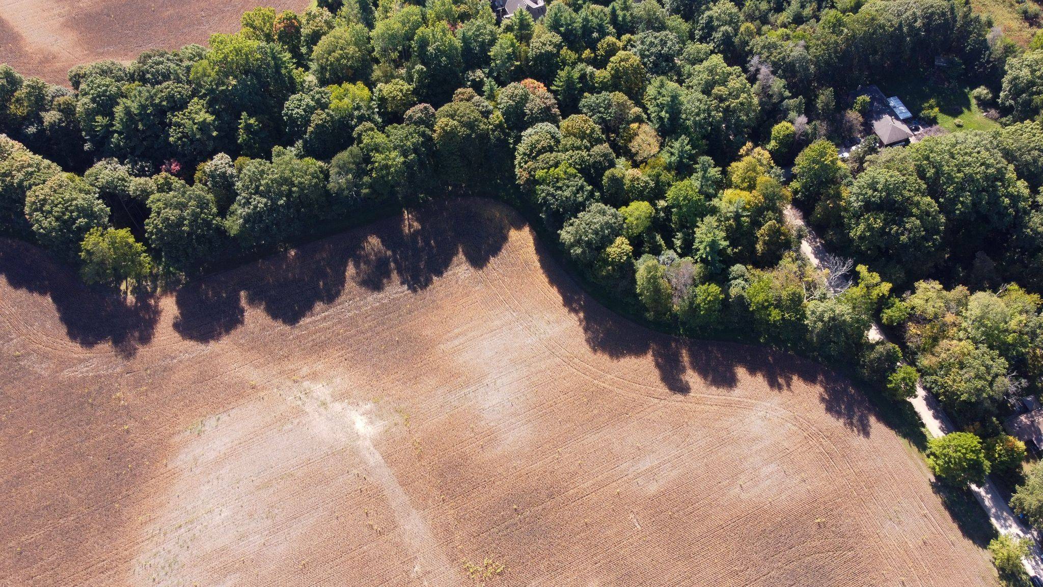 Strathroy-caradoc, ON N0L 1W0,22560 Troops RD