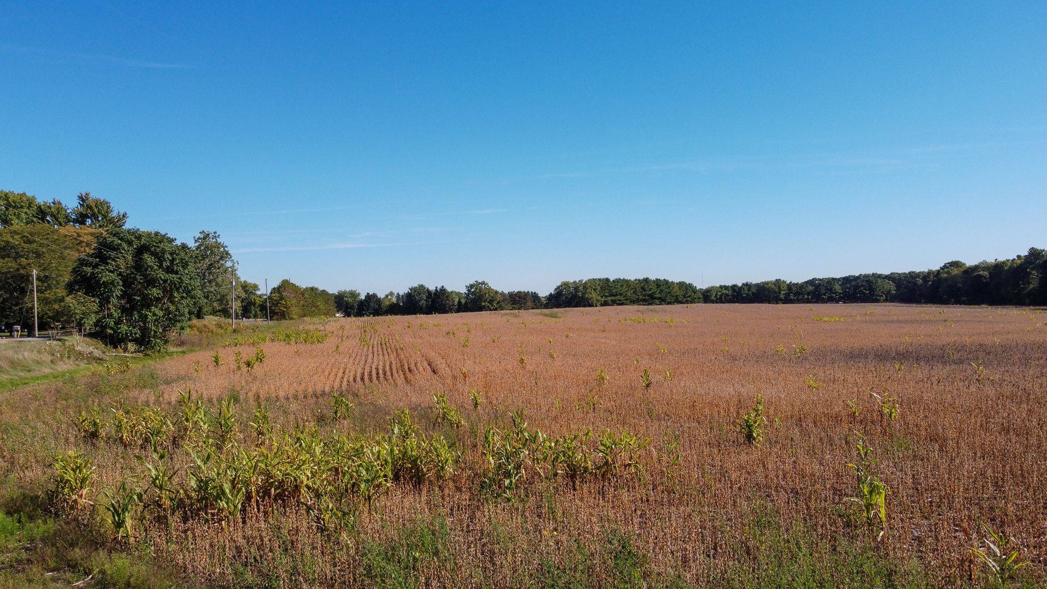 Strathroy-caradoc, ON N0L 1W0,22580 Troops RD