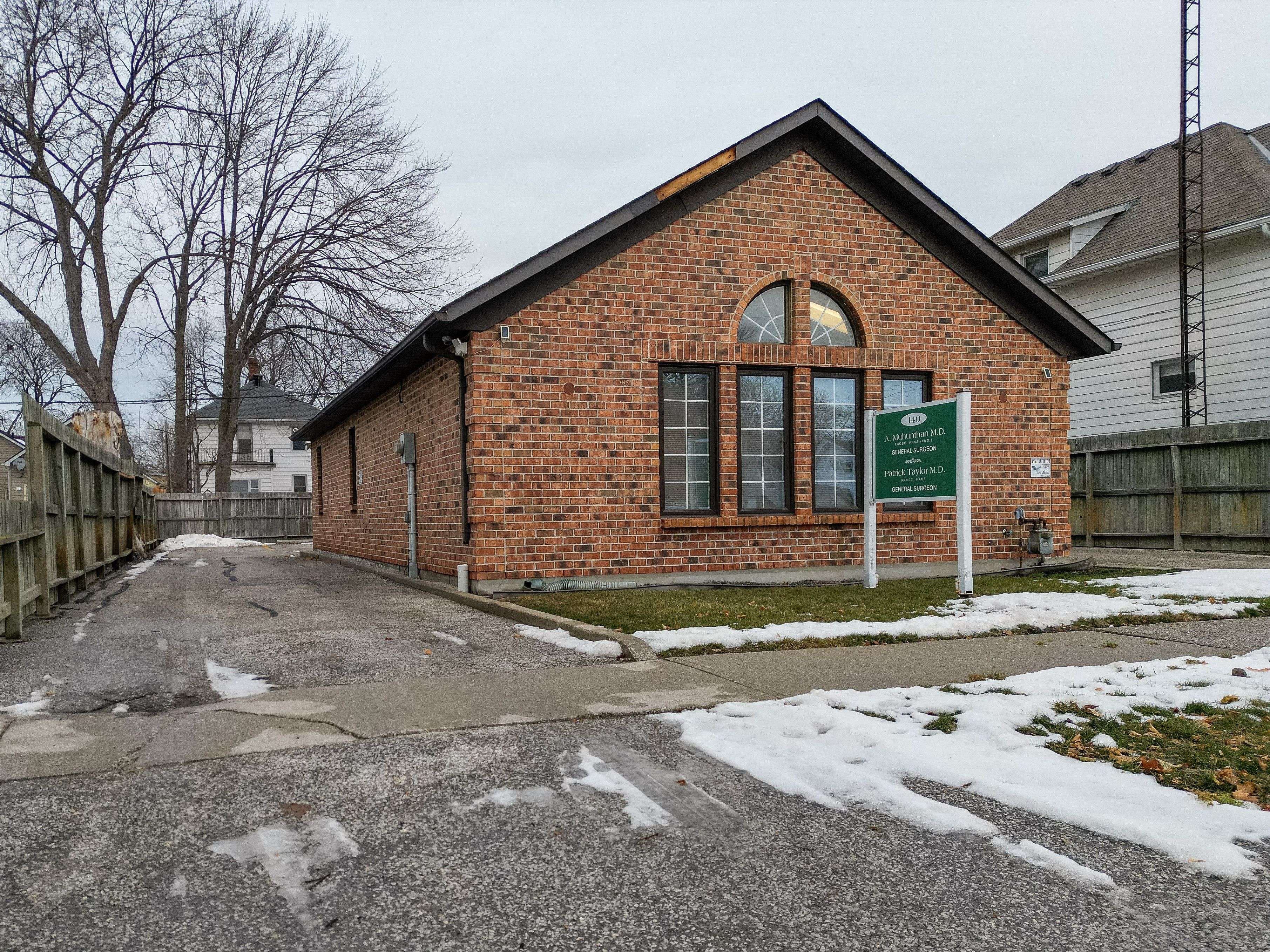 Sarnia, ON N7T 4V8,140 Cameron ST